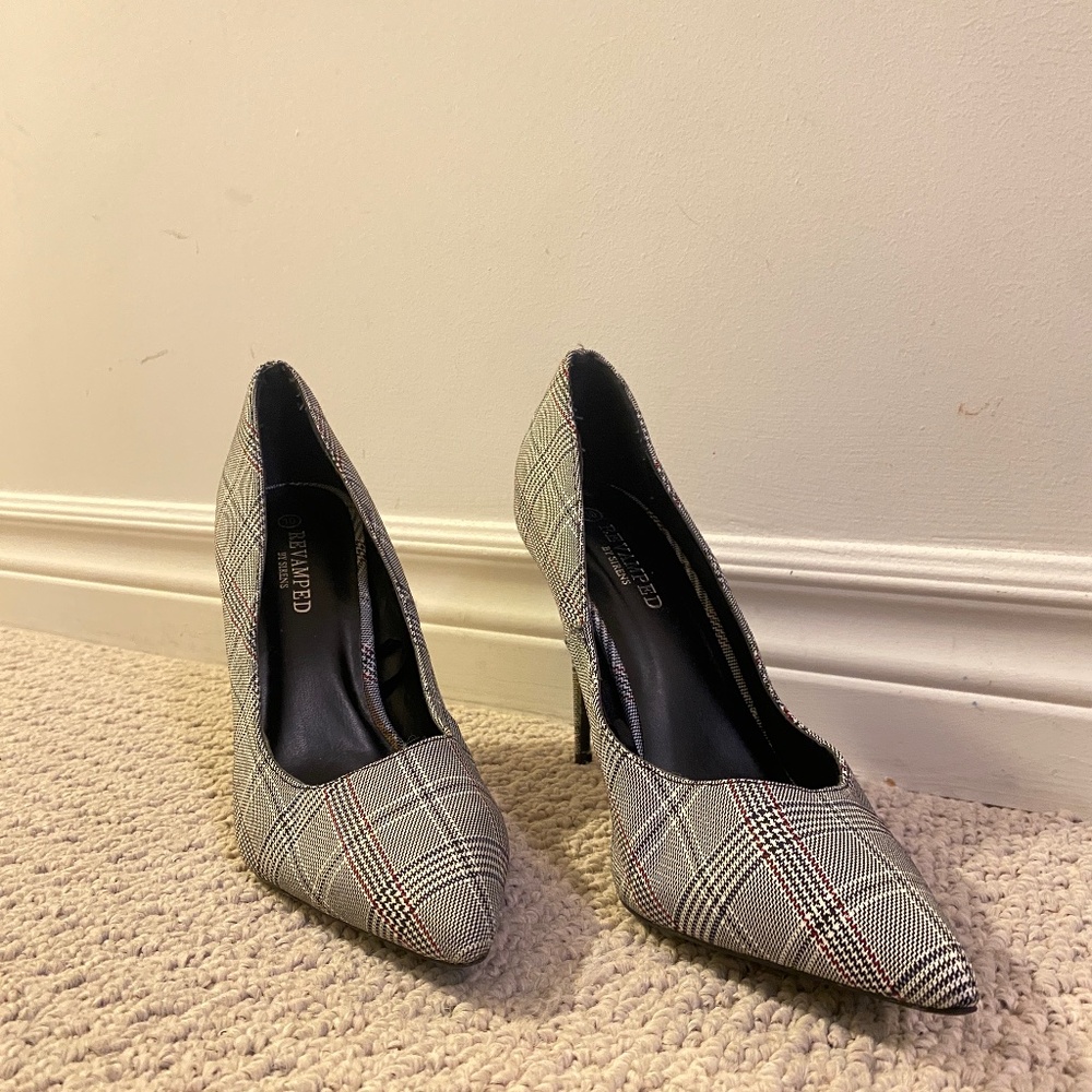 Women’s plaid heels size 10